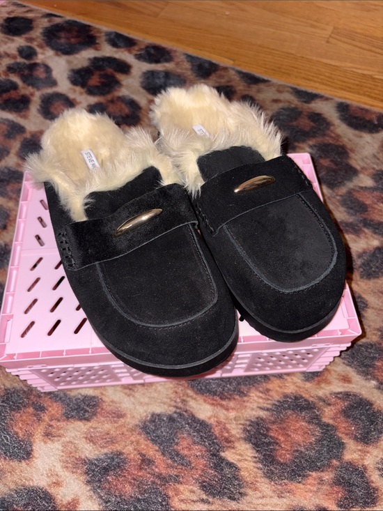 Tobi Shoes - Steve Madden fur mules! Never worn!